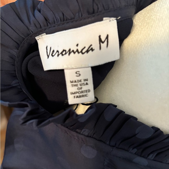 NEW WITH TAGS - Veronica M. - Navy Blue Polka Dot Sleeveless Top- Small - Picture 5 of 6